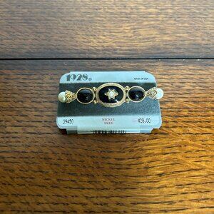 1928 Pin NWT
